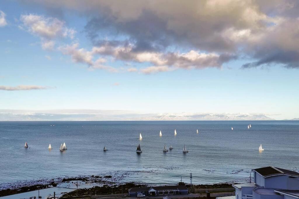 A Relaxing Getaway With Ocean Views Apartment Cape Town Luaran gambar